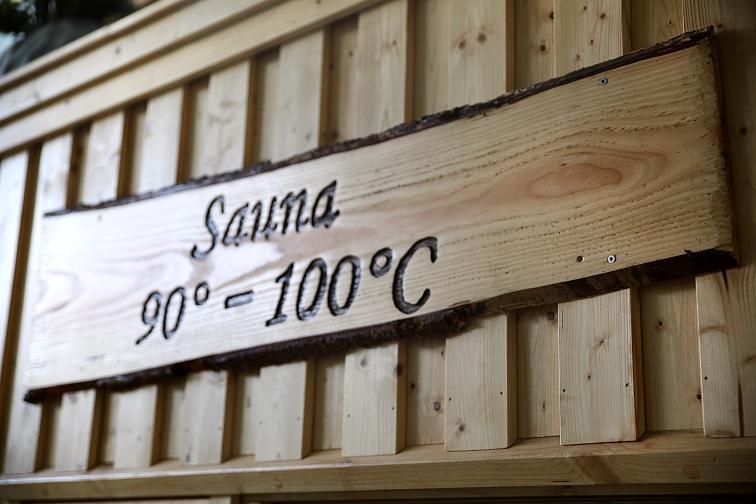Finnische Sauna bei ca. 90-100°C